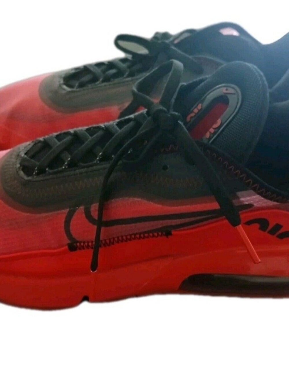 Nike Air Max 2090 Bred Red & Black Sneakers Men's Size:8 Basketball Shoes - Picture 3 of 11